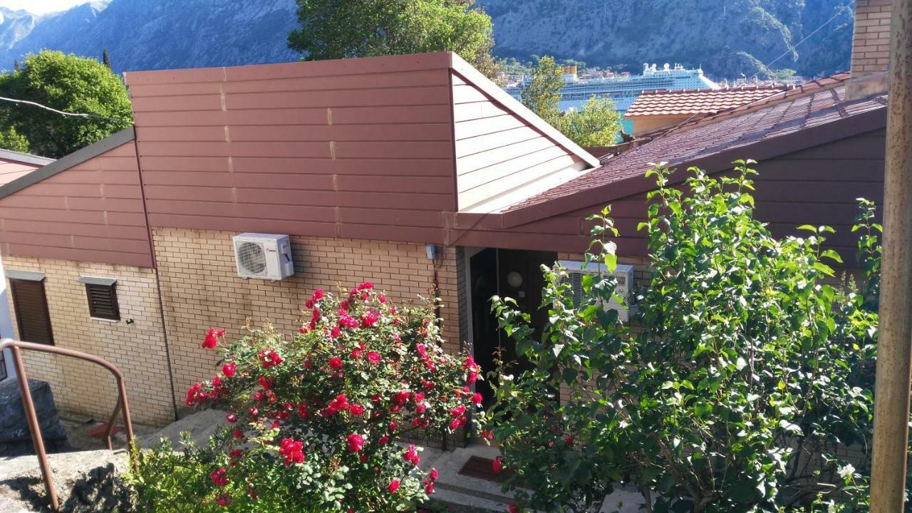 Sofi Apartment Kotor Exterior foto
