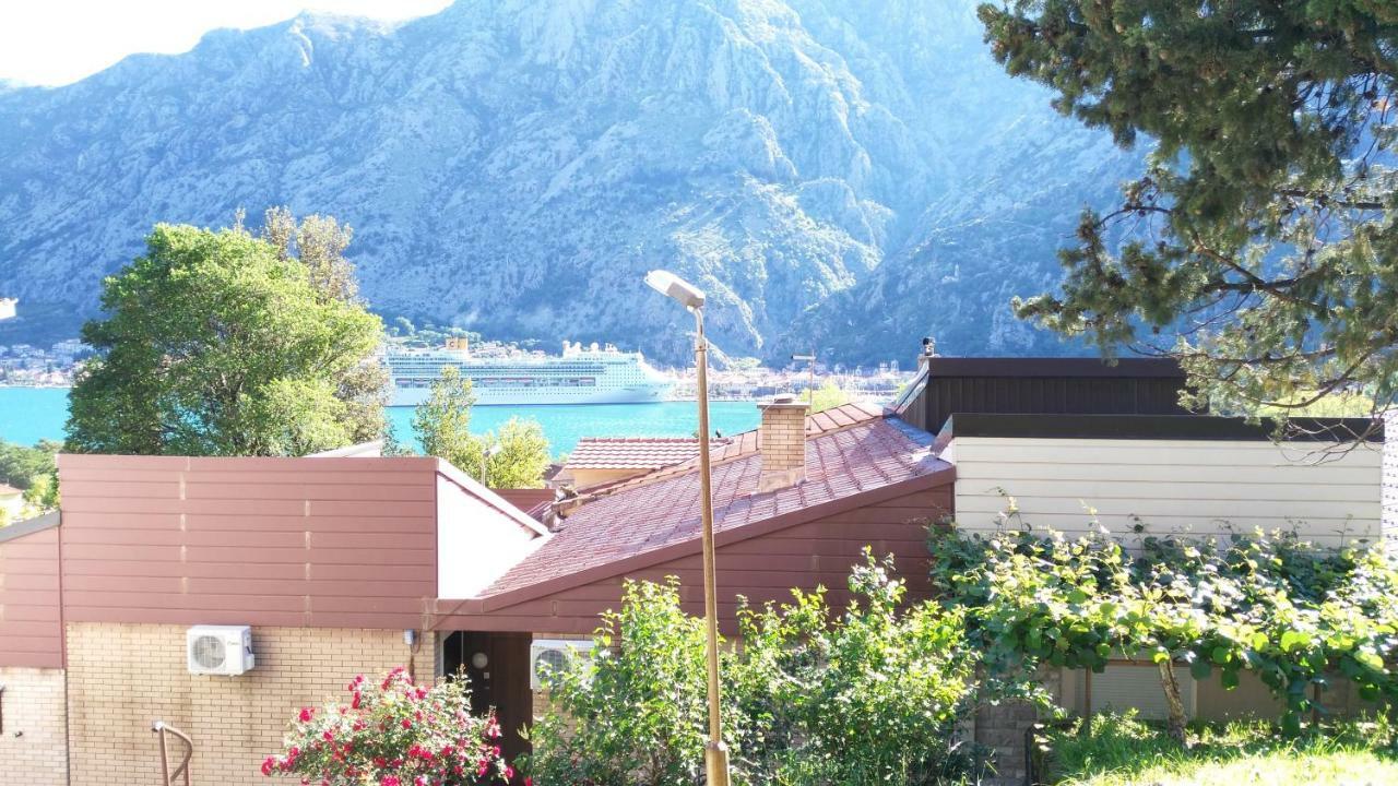 Sofi Apartment Kotor Exterior foto